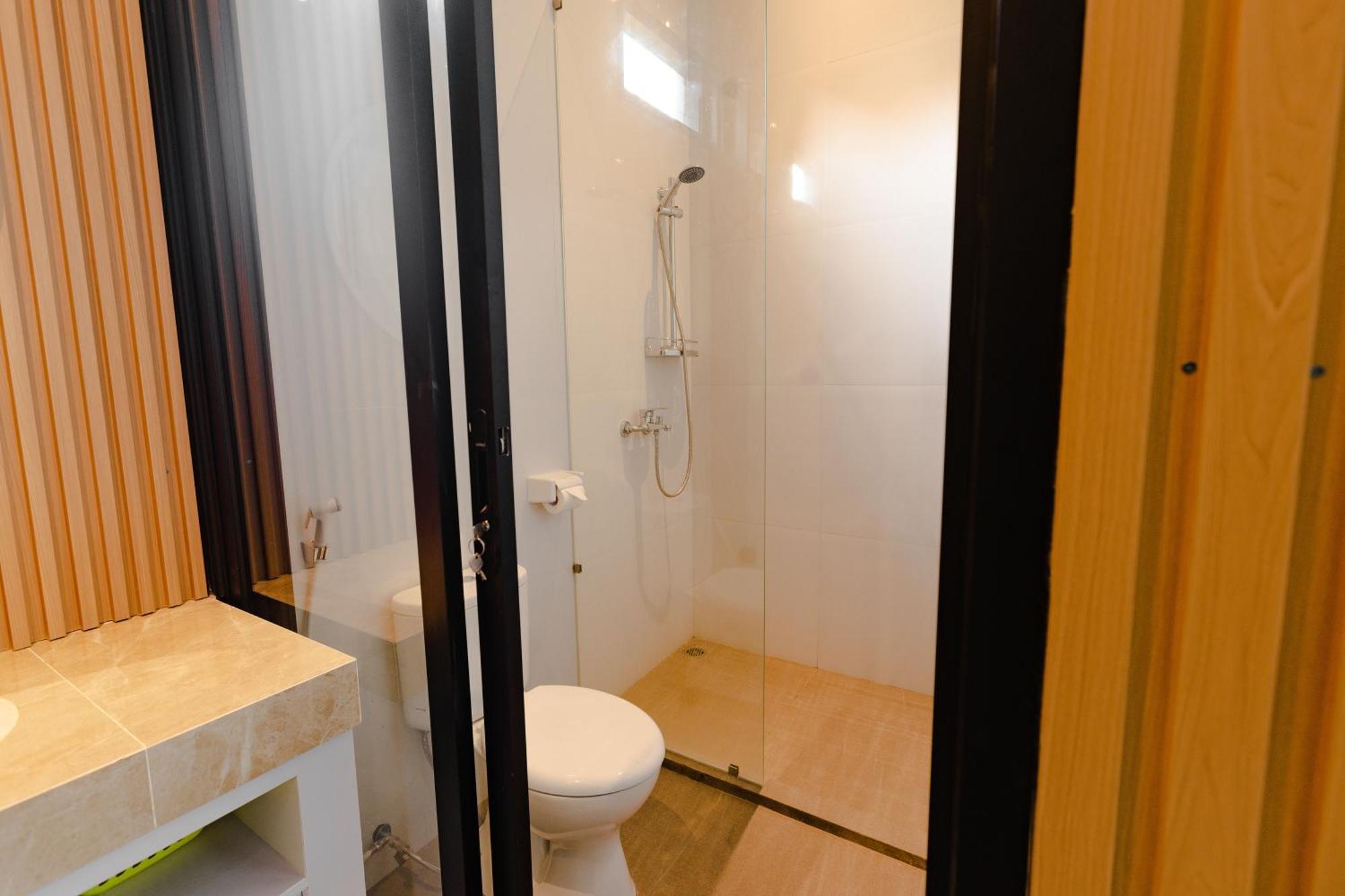 Happy Devi Guesthouse Canggu  Bagian luar foto