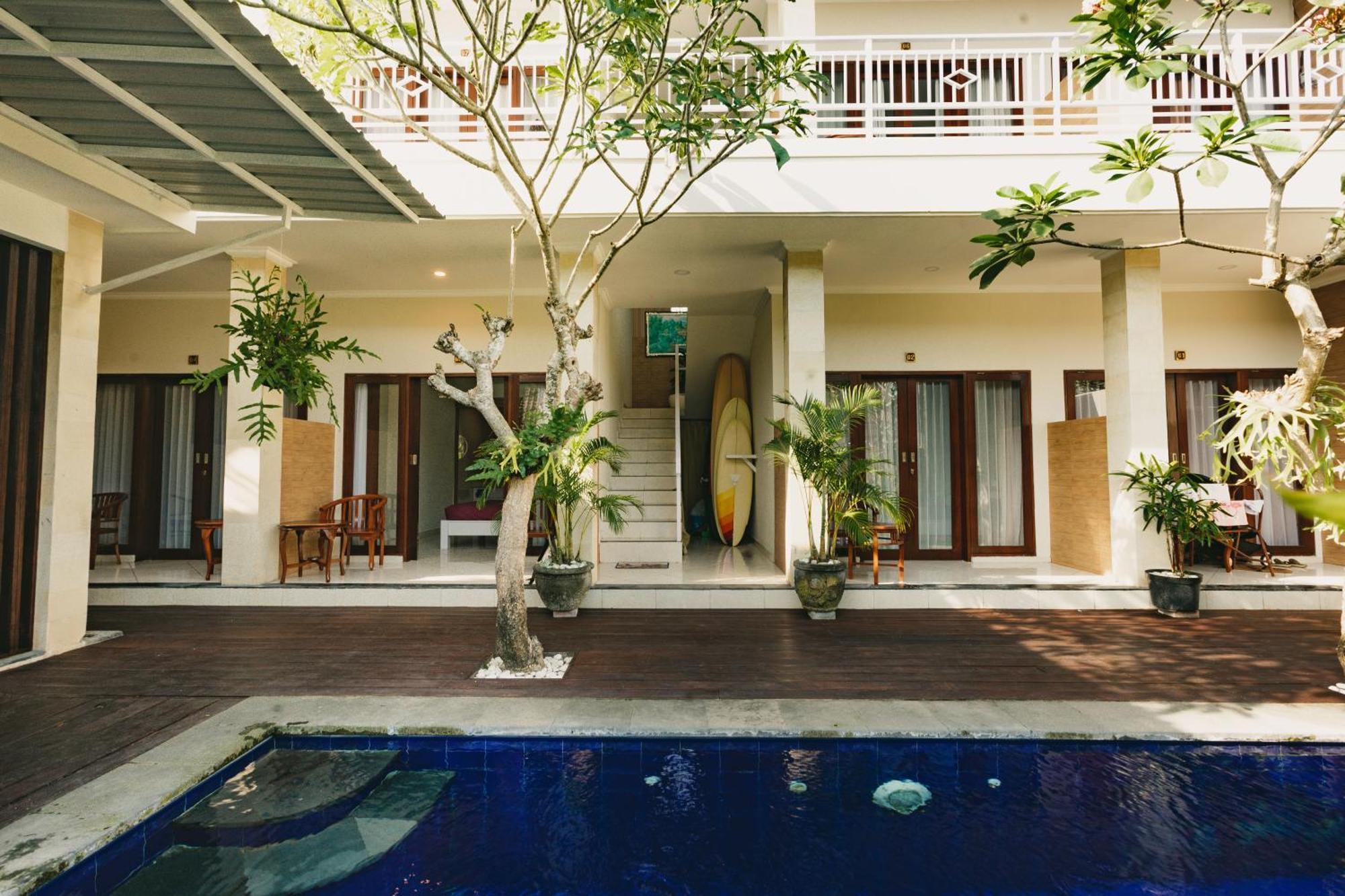 Happy Devi Guesthouse Canggu  Bagian luar foto